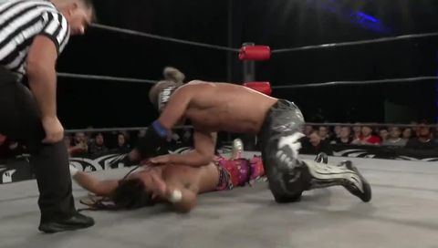 ROH #384 - Elbow From The Top By PJ Black ROH #384 - Elbow From The Top By PJ Black