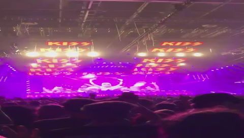 KISS Live Performance, I Was Made For Lovin' You KISS Live Performance, I Was Made For Lovin' You
