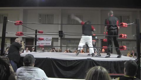 FLW Rise from the Ashes: Macen Mayhem vs Eric Walker for the Outlaw Title (6-27-15) FLW Rise from the Ashes: Macen Mayhem vs Eric Walker for the Outlaw Title (6-27-15)