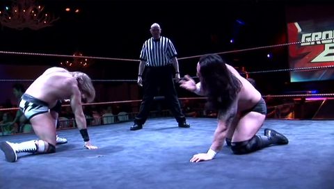 Pistolerosvs Gods Of War